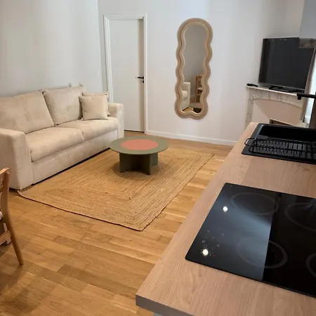 #102 Heart Of Vieil - Place Nationale-high-end Newly Renovated & Furnished Antibes