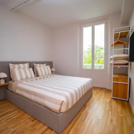 Апартаменти #102 Heart Of Vieil - Place Nationale-high-end Newly Renovated & Furnished